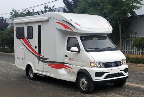 程力威牌CLW5030XLJ6RL型旅居車